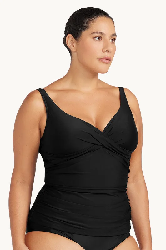 Hues Delacroix Singlet